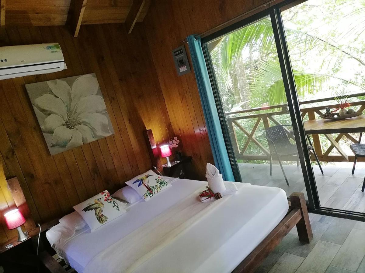Casa El Colibri Bed & Breakfast Parrita Ngoại thất bức ảnh