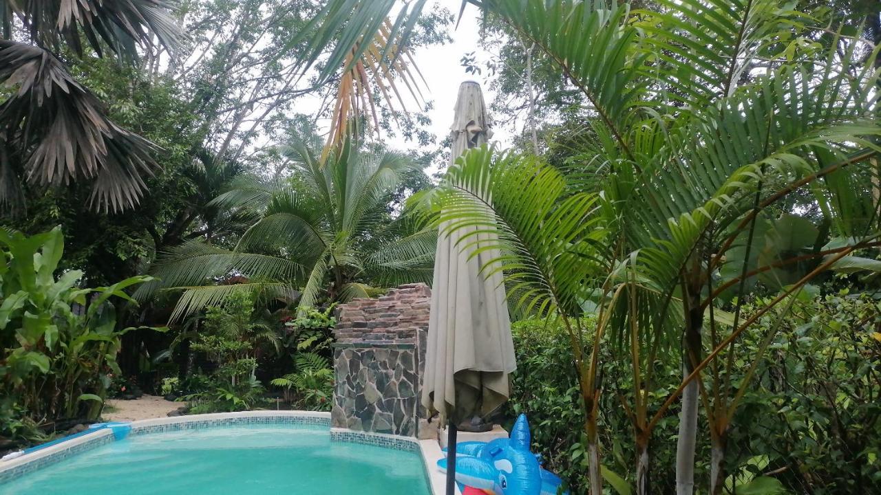 Casa El Colibri Bed & Breakfast Parrita Ngoại thất bức ảnh