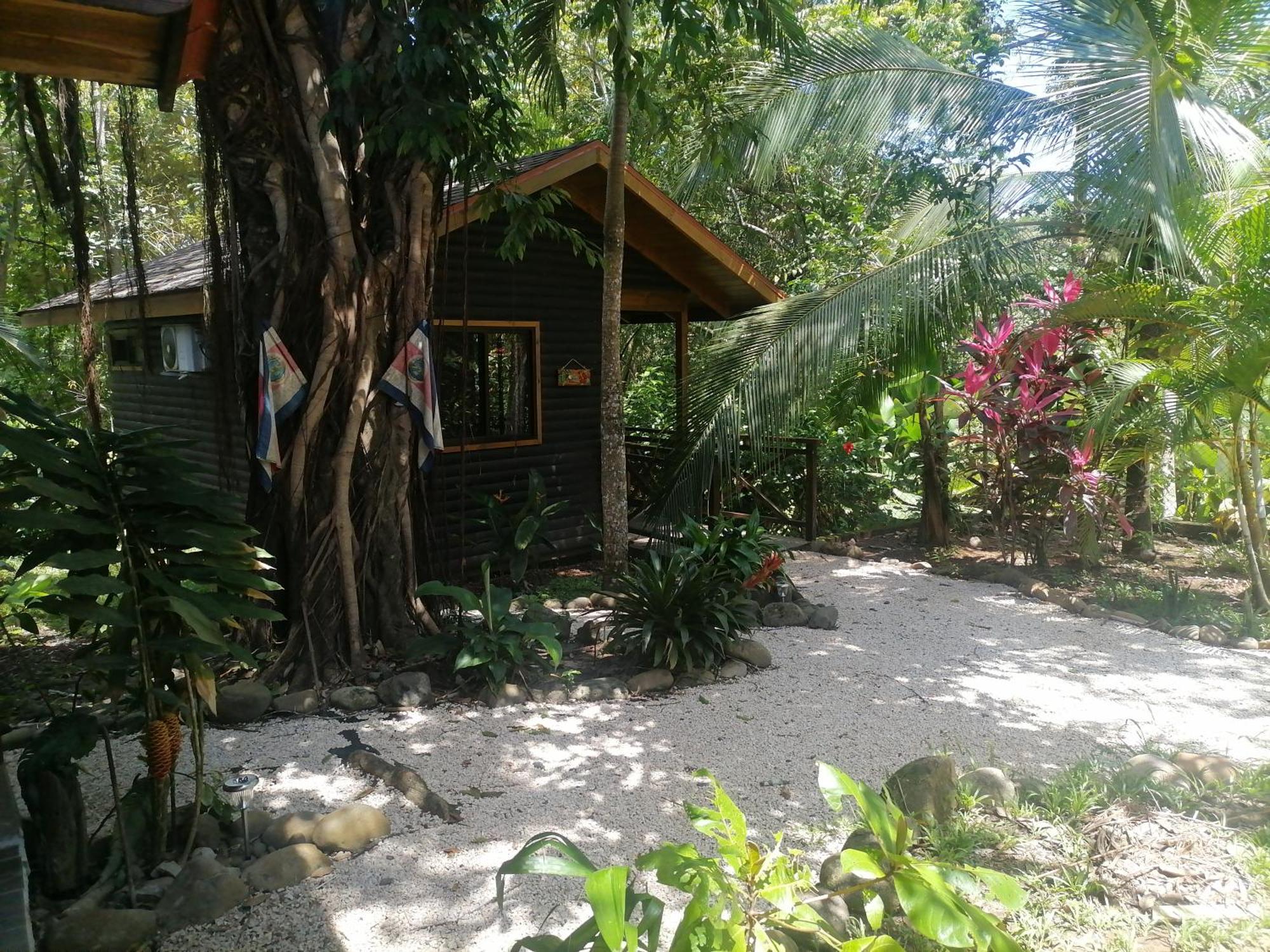 Casa El Colibri Bed & Breakfast Parrita Phòng bức ảnh